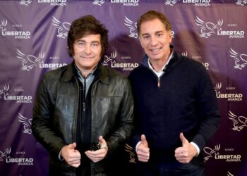 El Gobierno reorganizó el esquema de comunicación oficial tras la salida de Manuel Adorni