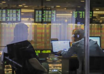 Mercados: el Merval cayó 2,4% en la semana, mientras el Banco Central logró la mayor compra de dólares desde 2023