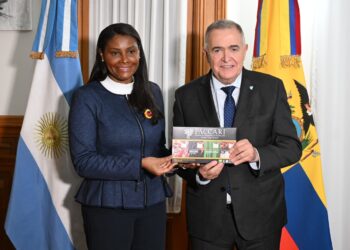 Tucumán y Ecuador avanzan en una agenda de cooperación productiva, turística y tecnológica