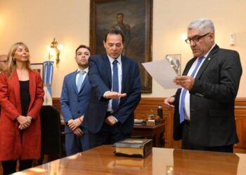 Eduardo Cobos asumió como interventor del Ersept