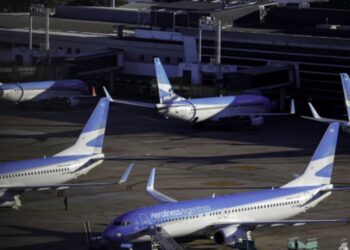 El Gobierno vuelve a la Justicia de EE.UU. para intentar frenar un pago de casi US$ 400 millones por Aerolíneas Argentinas