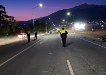 Accidente fatal en Tafí del Valle: un motociclista chocó contra un poste en la ruta 307 y murió camino al hospital