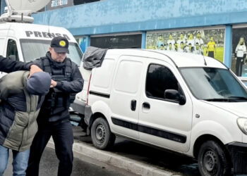 Detuvieron cerca del estadio de Atlético Tucumán a un joven buscado por un robo en una Hilux