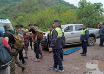Encuentran sanos a los dos adolescentes extraviados en la zona de El Cadillal