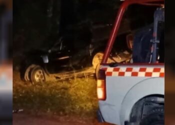 Tragedia vial: automovilista murió tras chocar contra un árbol en Santa Lucía