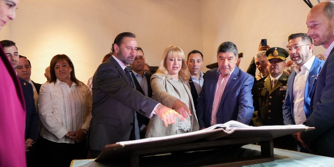 Fernando Juri participó del acto por el 214° aniversario de la Batalla de Tucumán