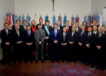 Milei prepara el tablero para 2027: alianzas con gobernadores y “confrontaciones acordadas”