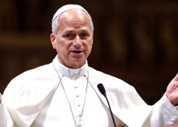 El papa León XIV pasó una noche tranquila tras la operación por cáncer de pulmón: cómo se recupera