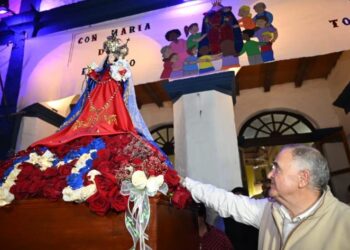 Jaldo acompañó la procesión de la Virgen del Rosario en Burruyacú