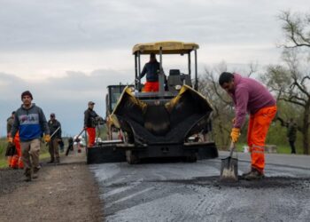 La Ruta Provincial 323 alcanza un 80% de avance en sus obras de repavimentación
