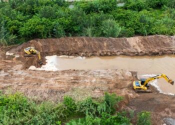 Avanzan las defensas sobre el río Salí y se formalizó un acuerdo con vecinos de Los Vallistos
